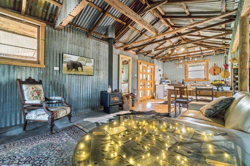 The Shearing Shed Boutique Farm Stay — Cowra