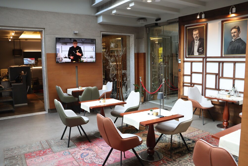 מזון ומשקאות