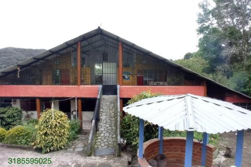 Finca la cristalina — 4-Star Luxury Hotel in Moniquira, Colombia