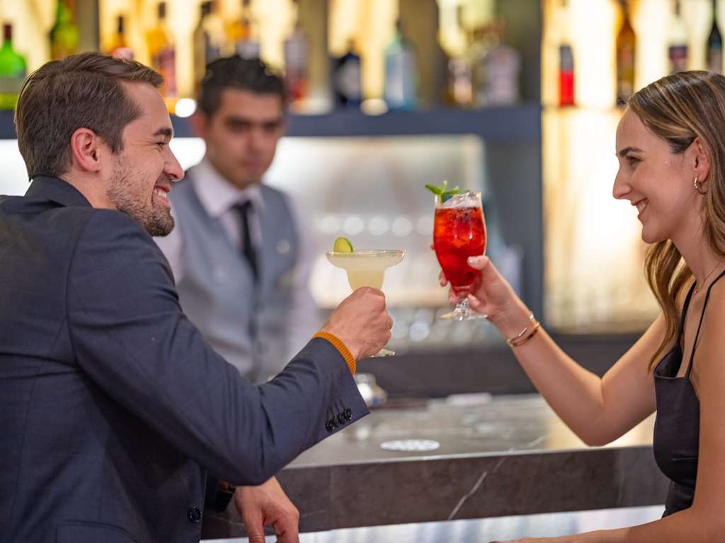 Galeria Plaza Reforma Mood bar
