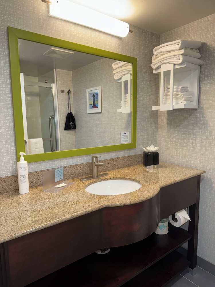 Hampton Inn by Hilton New Bedford Fairhaven - photo 34