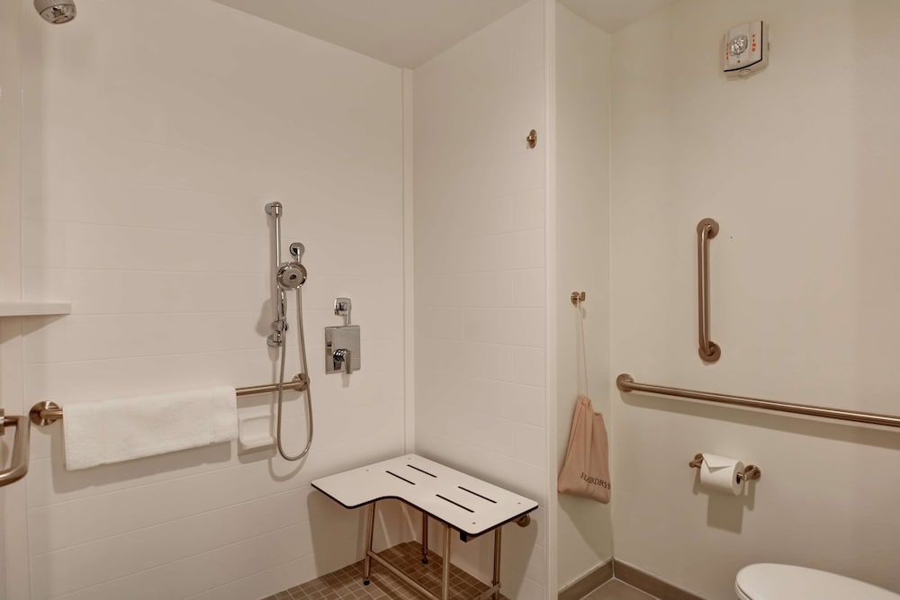 Hilton Garden Inn Biloxi - photo 22