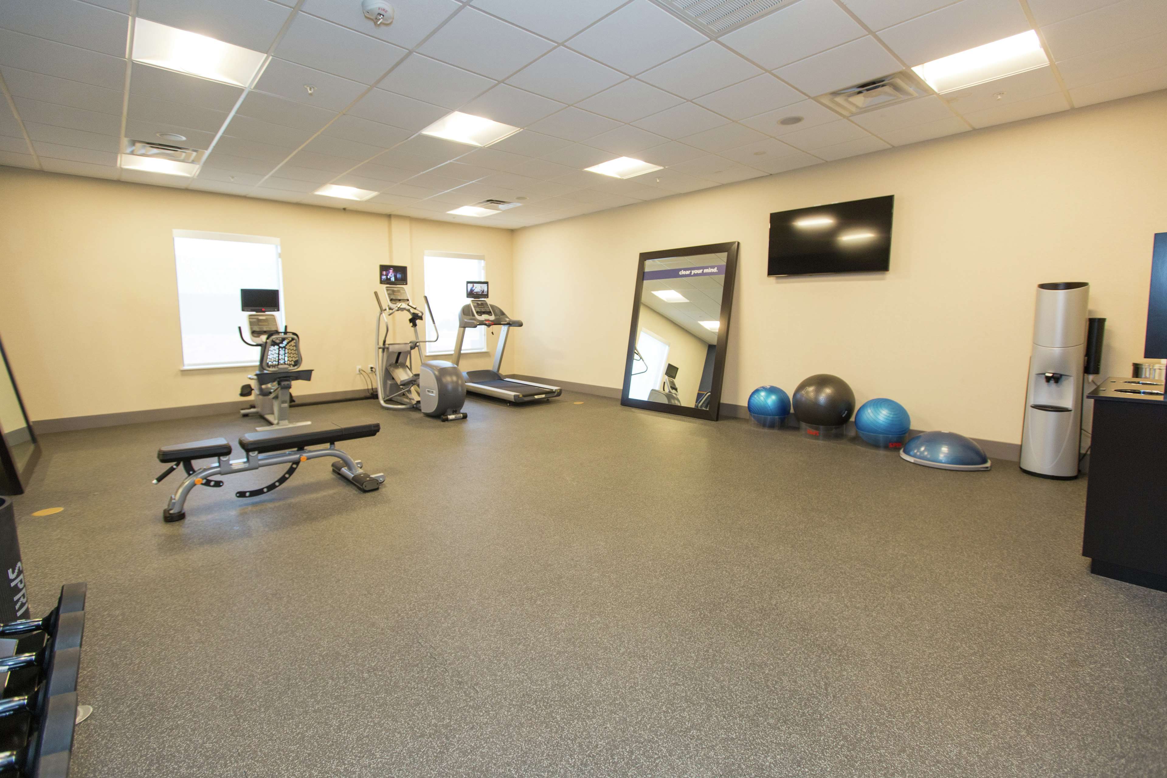 Hampton Inn Mustang - photo 20