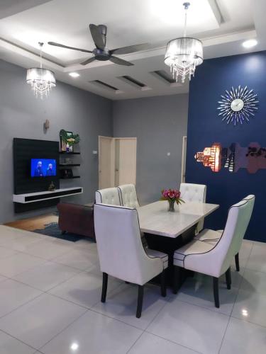 Puteri Homestay Sg Petani — 4-Star Luxury Hotel in Sungai Petani, Malaysia