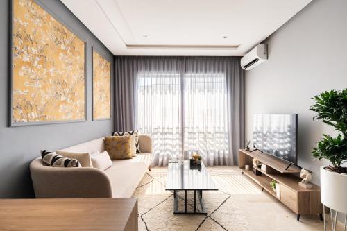 The Twenty Six Palmier by IB Signature Design 1Bedroom Apt with Wifi Parking Self check in 24 x7 Security City View with terrace Walk to Cafes City Centre Tram — 4-Star Luxury Hotel in Casablanca, Morocco