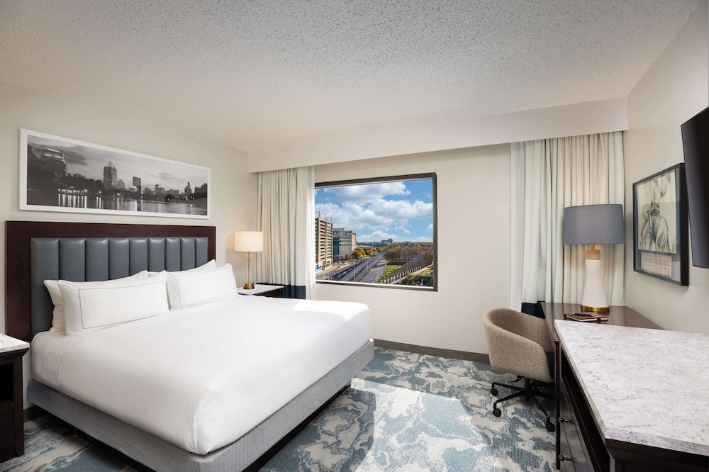 DoubleTree by Hilton Houston Medical Center Hotel & Suites - photo 11