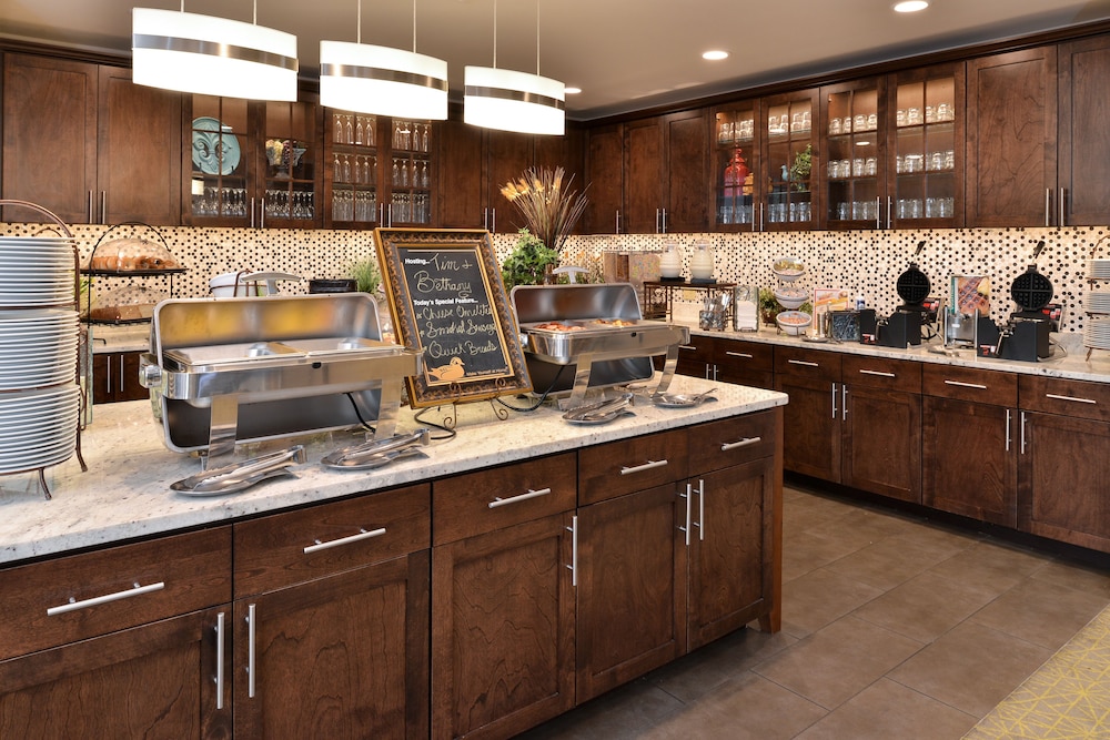 Homewood Suites By Hilton Cincinnati Mason - photo 42