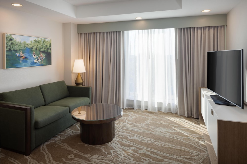 Embassy Suites by Hilton San Marcos Hotel Conference Center - photo 24
