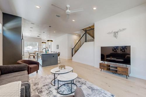 The Isabelle’s Unit B — Austin — photo 5
