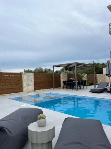 Amare suite 2 — 4-Star Luxury Hotel in Perivolia, Greece