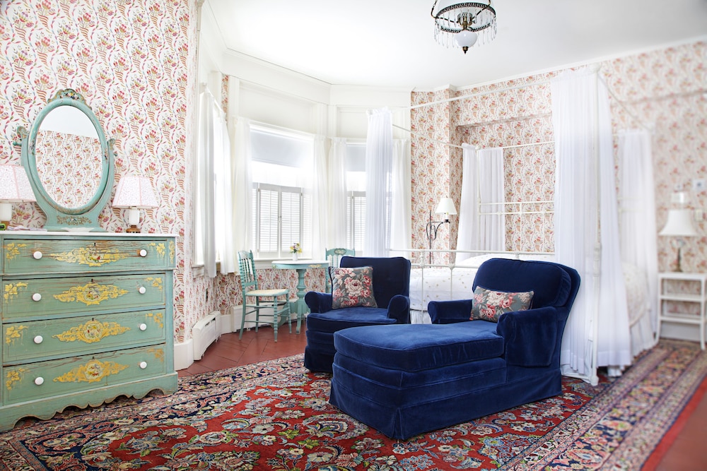 The Red Lion Inn - photo 4