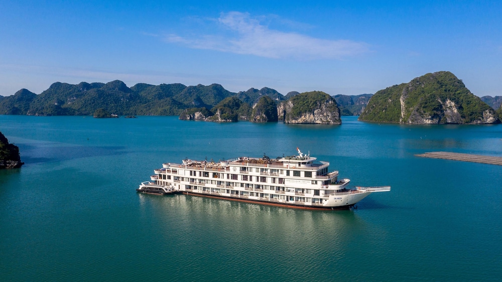 Ambassador Cruise Halong Bay — 5-Star Luxury Hotel in Ha Long, Vietnam