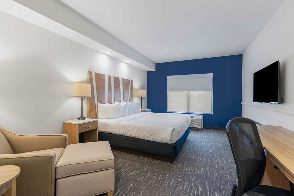Best Western Plus Westgate Inn & Suites - photo 21