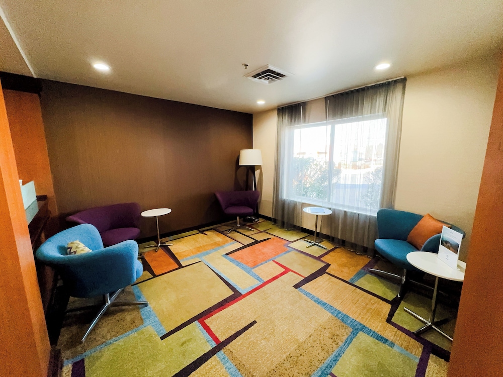 Fairfield Inn & Suites by Marriott Russellville - photo 5