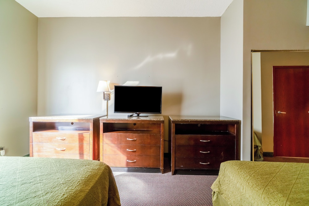 Ark Suites By Oyo Jonesboro I 555 - photo 44
