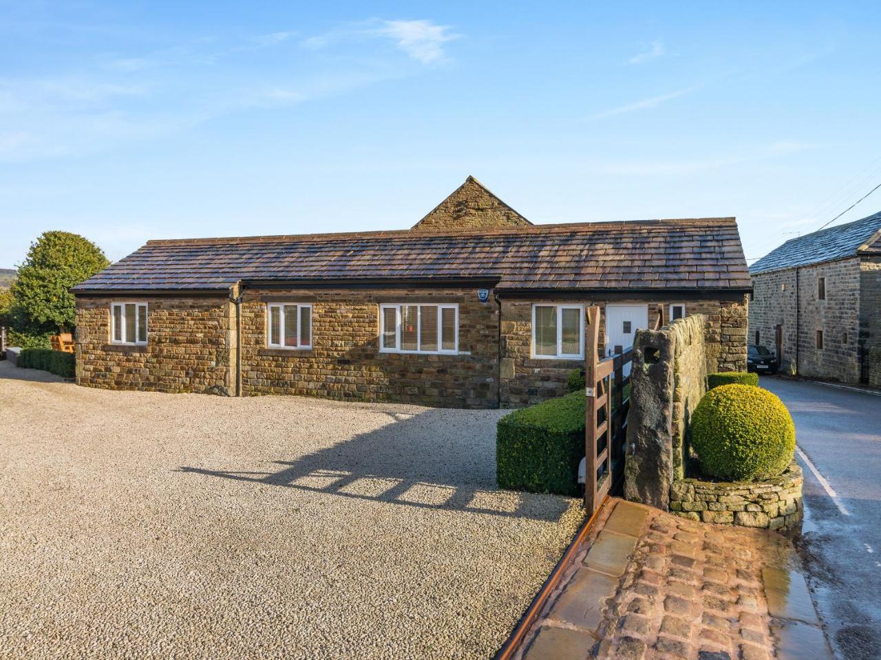 The Cottage — 4-Star Luxury Hotel in Sheffield, United Kingdom