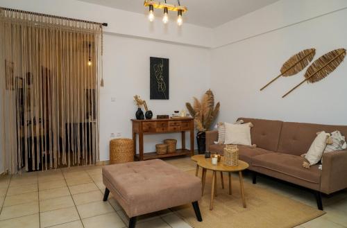Memories house — 4-Star Luxury Hotel in Amarynthos, Greece