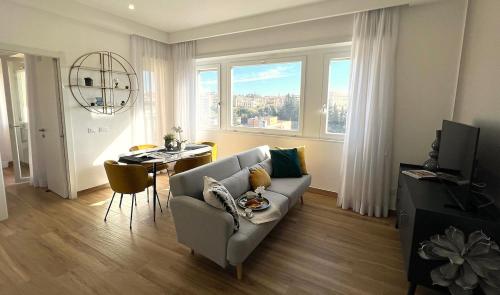 Attico Vacanza Roma Nord Casa Mengotti — 4-Star Luxury Hotel in Rome, Italy