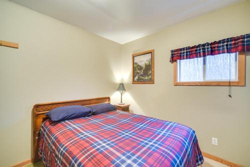 Cozy Birchwood Retreat on UTV Trail w Hot Tub — hotel in Birchwood
