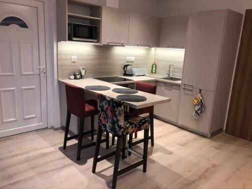 Diamond Apartman — 4-Star Luxury Hotel in Debrecen, Hungary