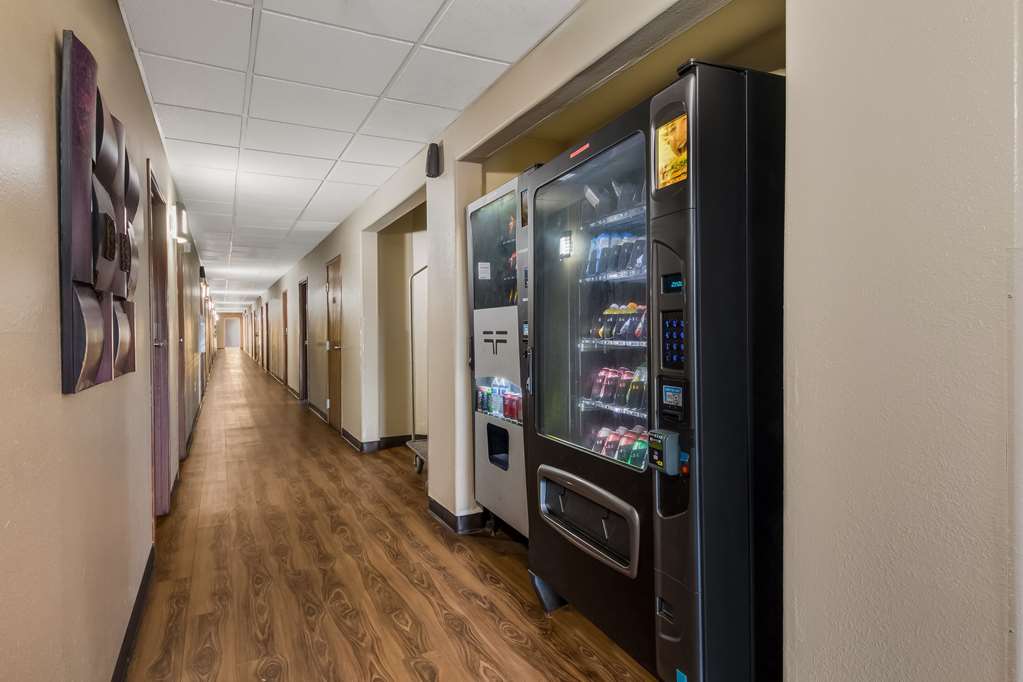 EconoLodge San Antonio Seaworld Medical Center - photo 30