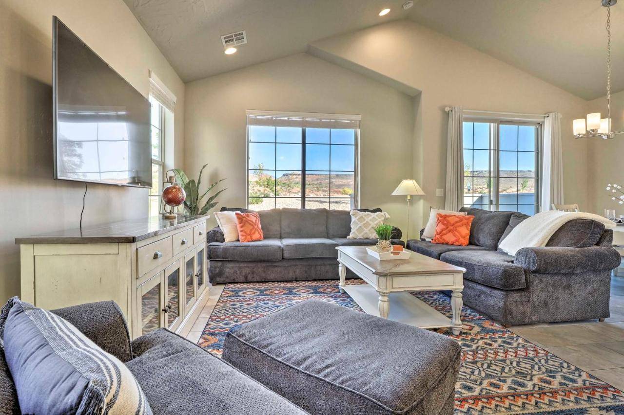 Washington Townhome with Patio and Resort Perks — 4-Star Luxury Hotel in Washington, United States