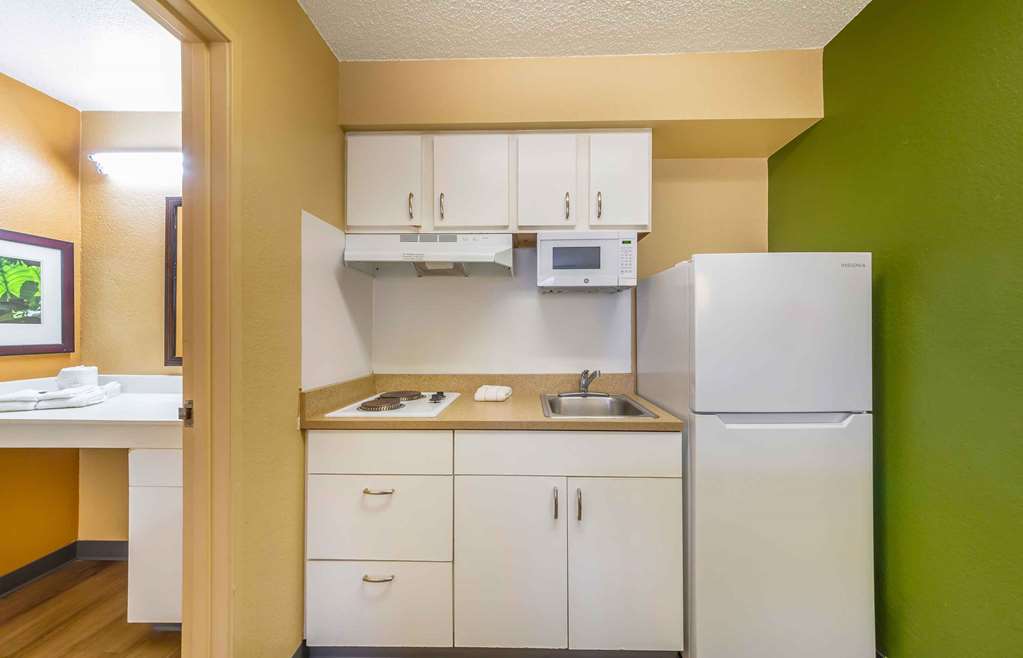Extended Stay America Suites Fort Lauderdale Tamarac - photo 16