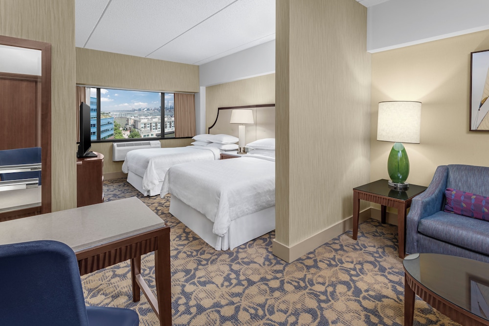 Sheraton Lincoln Harbor Hotel - photo 20