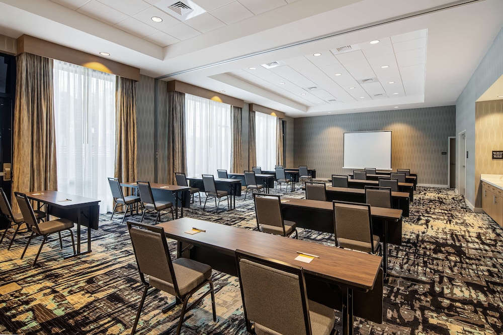 Hampton Inn & Suites Raleigh Midtown - photo 47