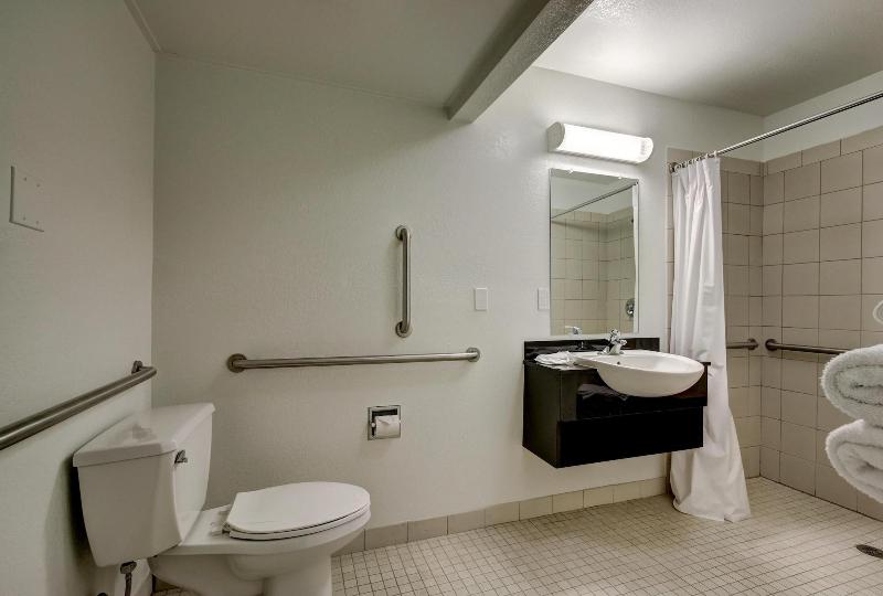 Econo Lodge Midvale UT - photo 11