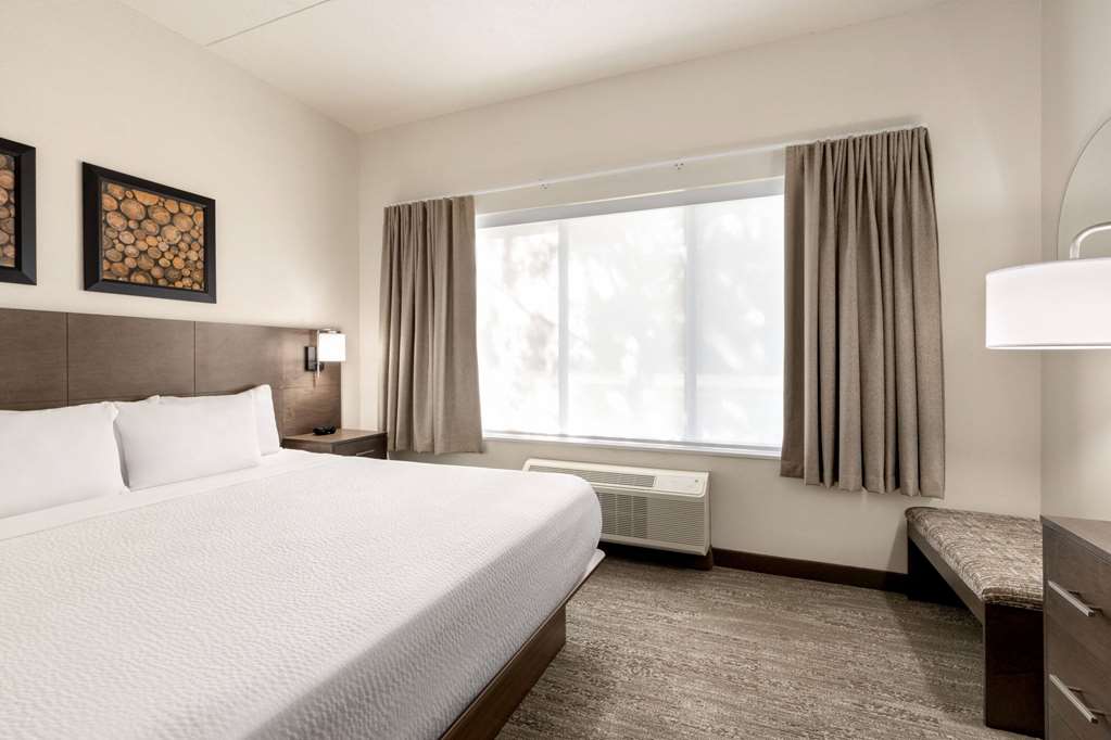 Days Inn & Suites by Wyndham Bozeman - photo 25