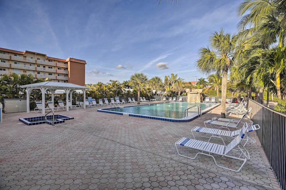 Luxe Beachfront Family Condo w Resort Amenities - featured photo