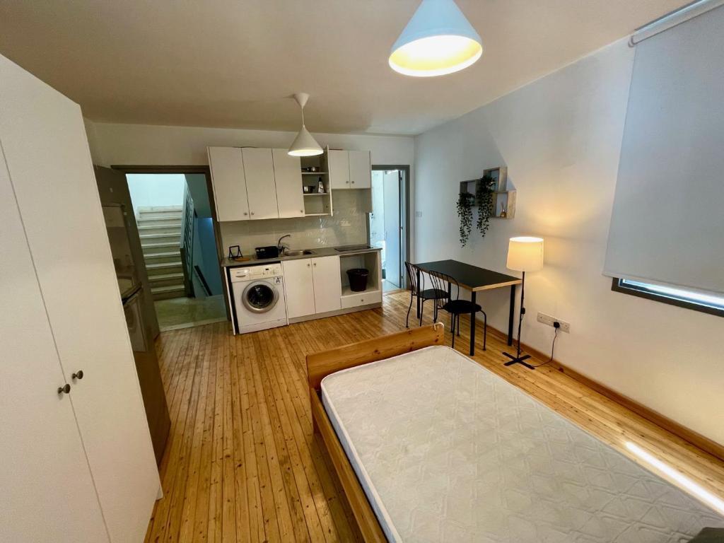 Irida Studio Down Town Nicosia
