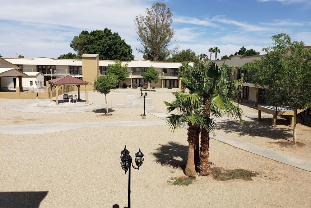 Days Inn by Wyndham Brawley - photo 15
