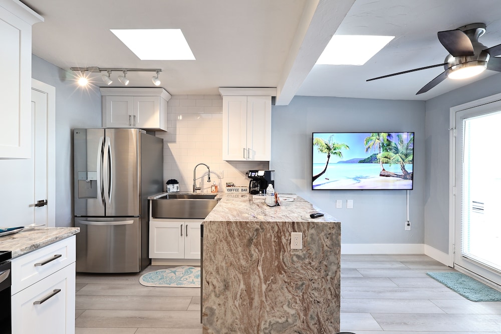 The Inn On Siesta Key - photo 16