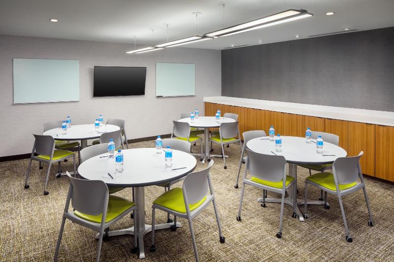 SpringHill Suites by Marriott New York JFK Airport Jamaica - photo 42