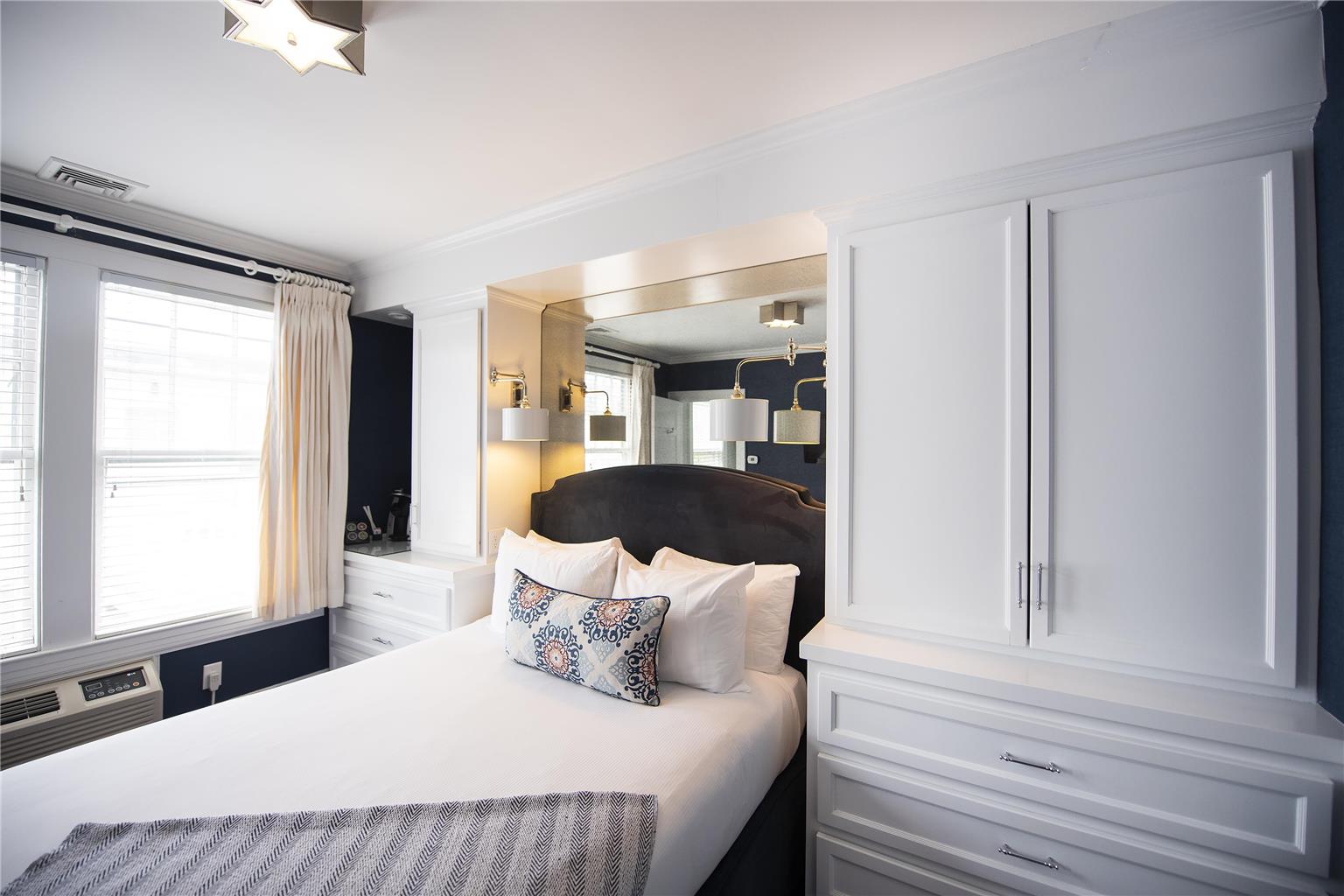 Kennebunkport Inn - photo 26