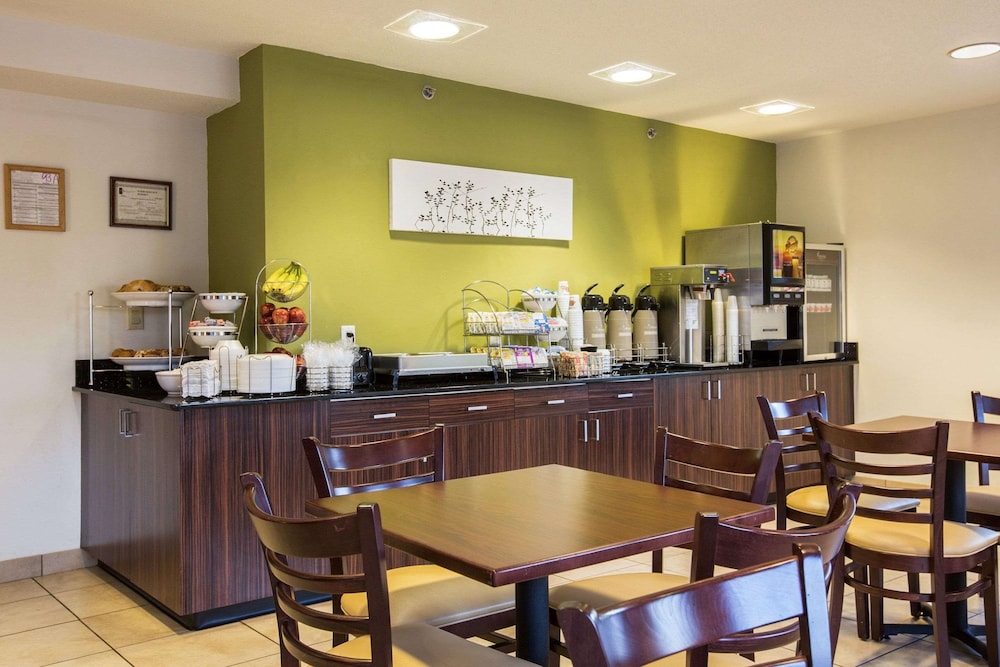 Sleep Inn Douglasville near Arbor Place - photo 13