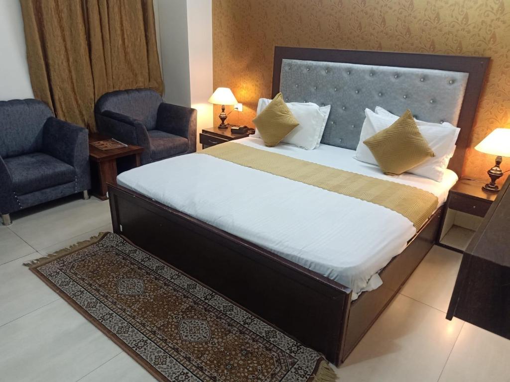 Hotel Park View By Grb in Rohtak, India