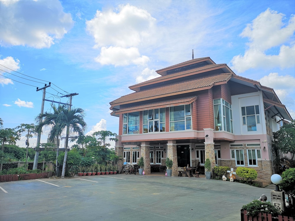 Phusuay Park View Hotel — Chaiyaphum