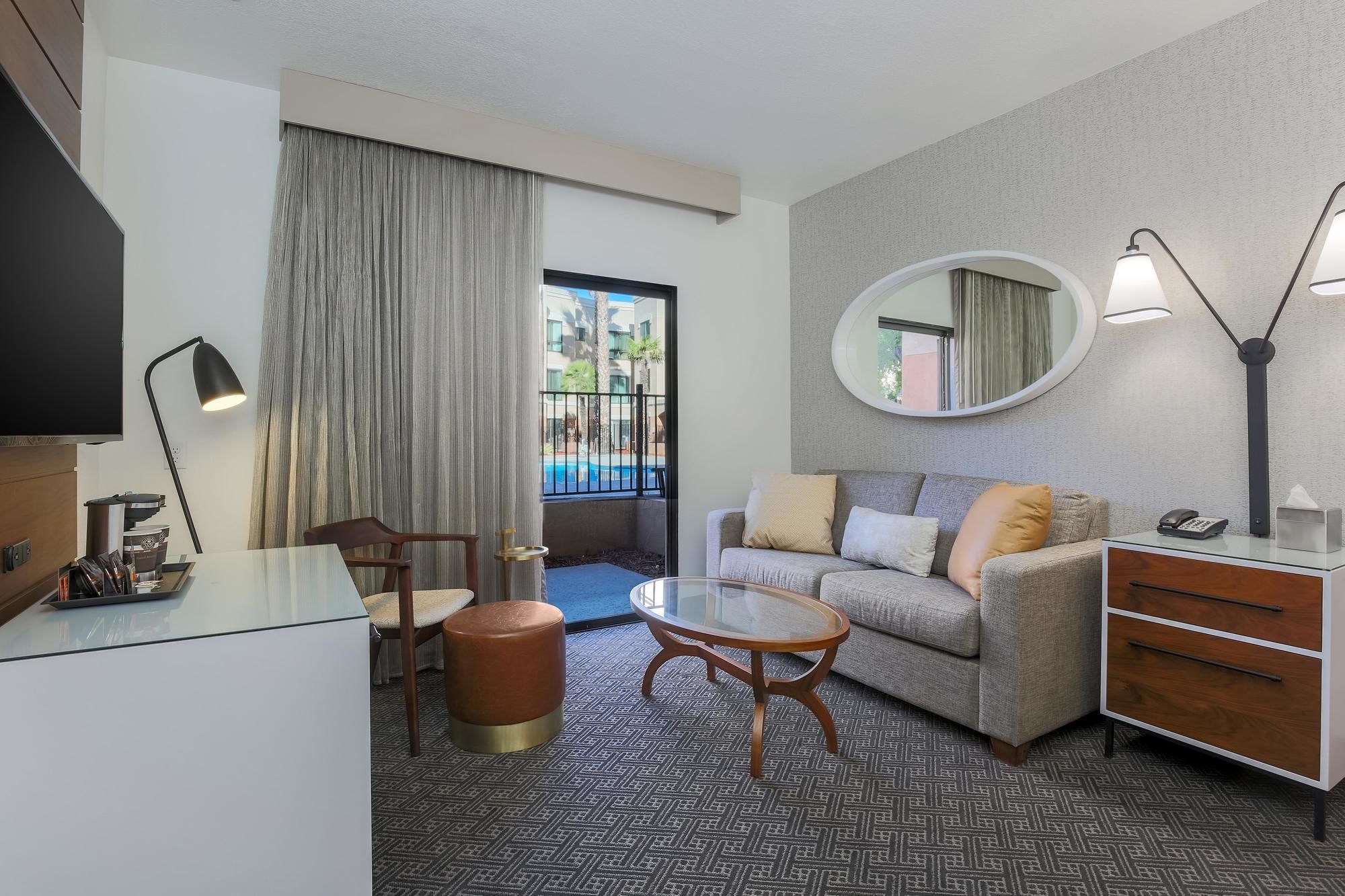 DoubleTree Suites by Hilton Sacramento Rancho Cordova - photo 47
