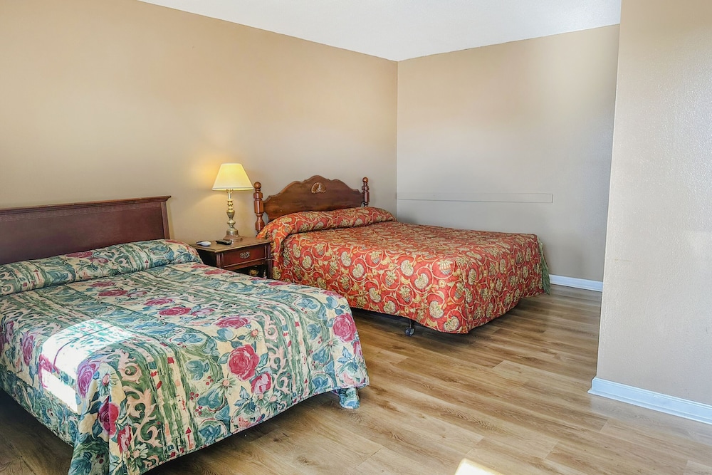 Sparta Seven Motel By OYO near Milledgeville - photo 11