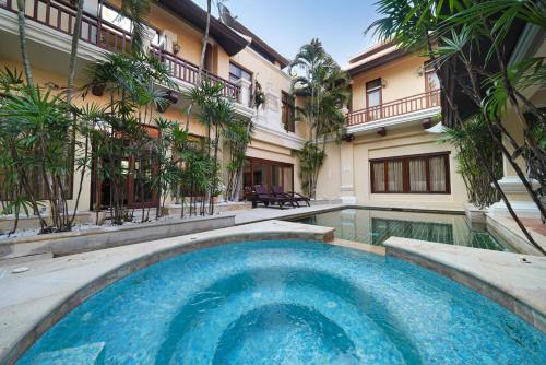 Pattaya Luxurious Gentlemans Club Pool Villa — 5-Star Luxury Hotel in Chon Buri, Thailand