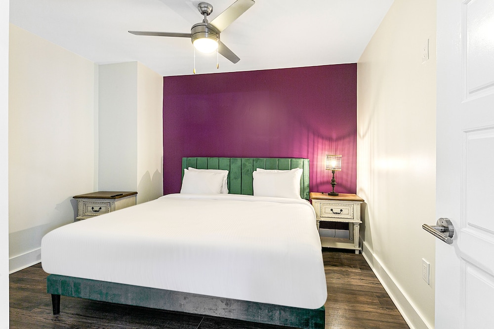Mardi Gras Suites NOLA's 4BR Elegance - photo 53