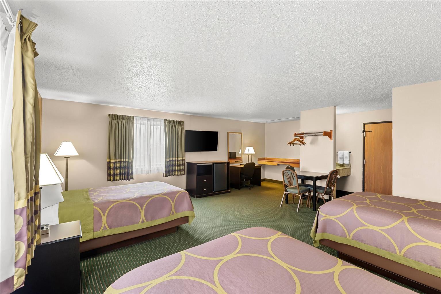 Super 8 by Wyndham Jefferson - photo 19