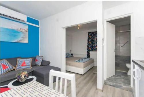 Dubrovnik cute little corner apartment