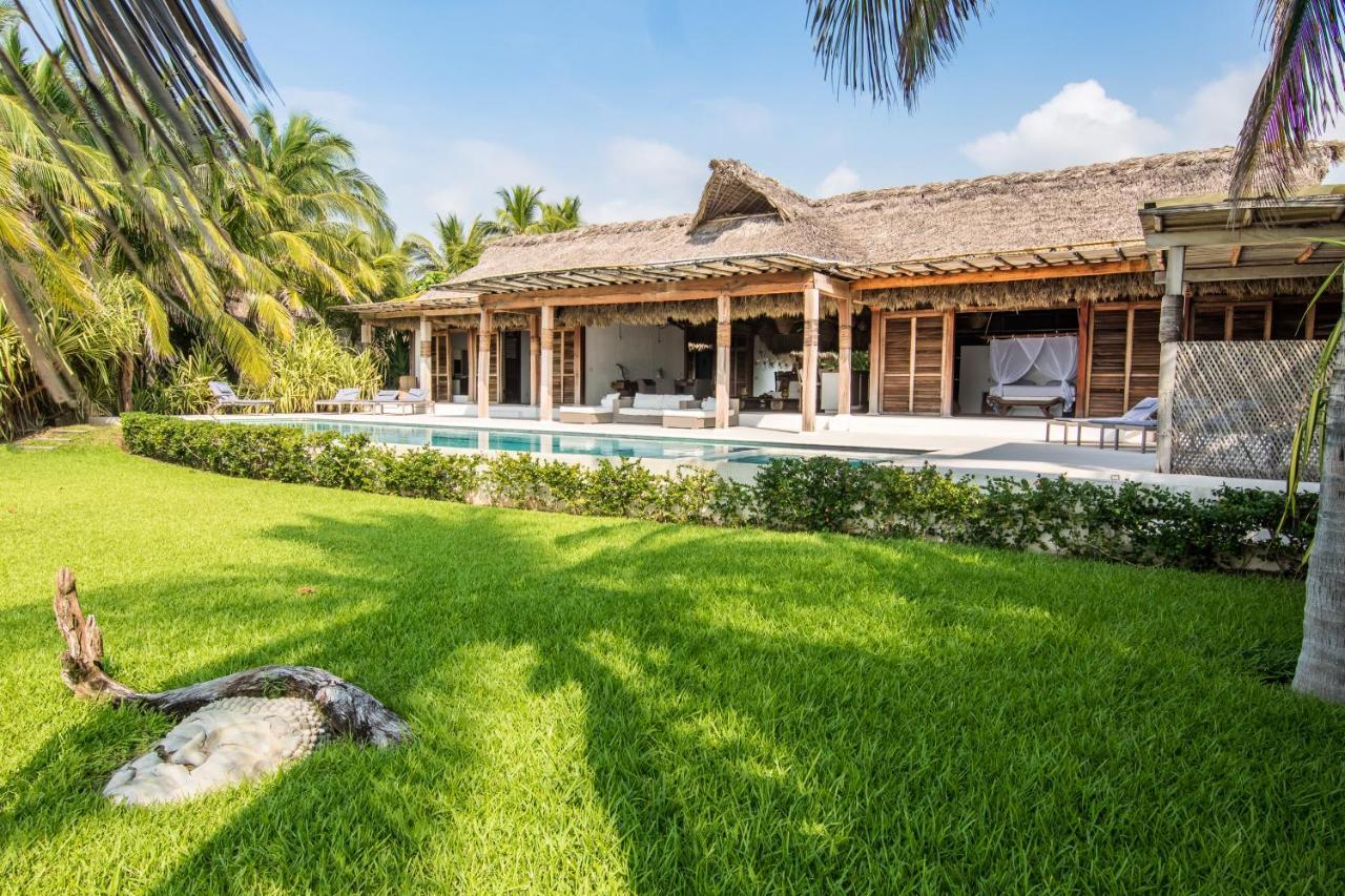 Oceanfront Casa Rhino — 5-Star Luxury Hotel in Paso Hondo, Mexico