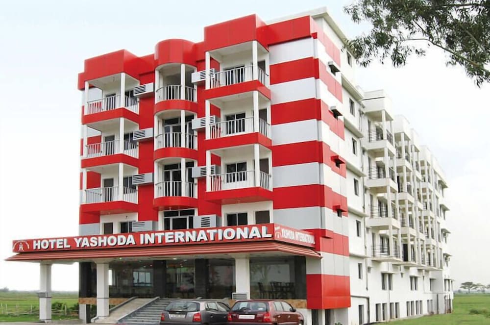 Hotel Yashoda International - carbon neutral hotel in Rampur Hat