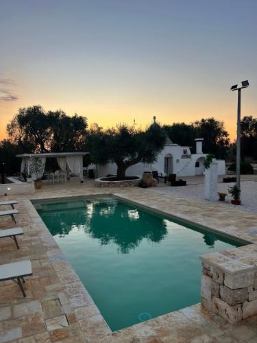 Trullo Tatauan — 4-Star Luxury Hotel in San Michele Salentino, Italy