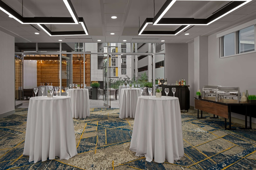 Homewood Suites by Hilton Charlotte Uptown First Ward - photo 49
